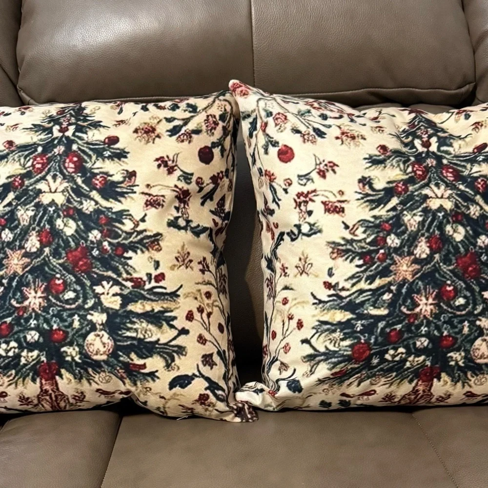 2/Festive Holiday Tree Throw Pillows